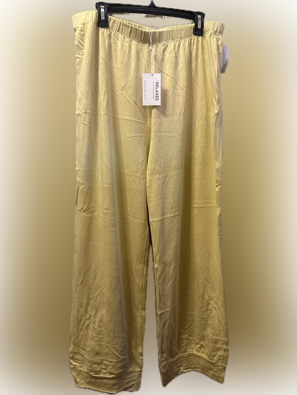 Relaxed Wide-Leg cuffed Pants in Soft Yellow